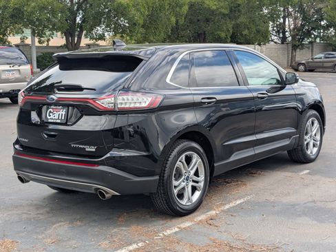 Used 2017 Ford Edge Titanium FWD image 3