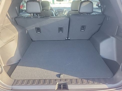Used 2024 Chevrolet Equinox Premier image 34