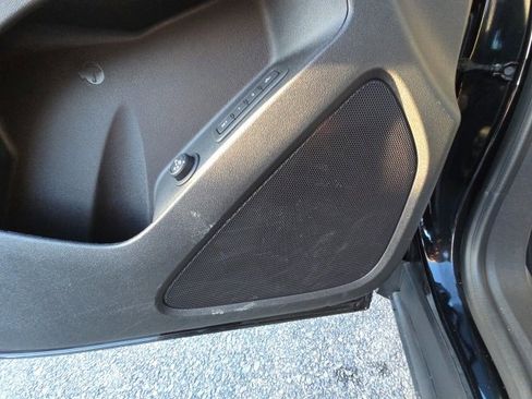 Used 2024 Chevrolet Equinox Premier image 21