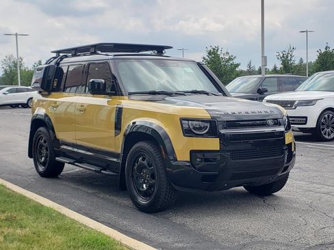 New 2026 Land Rover Defender 110 AWD/4WD image 3