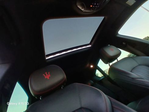Used 2022 Maserati Levante GT AWD/4WD image 19