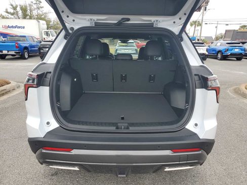 New 2026 Chevrolet Equinox ACTIV image 5