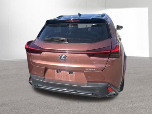 Used 2025 Lexus UX 300h FWD image 12