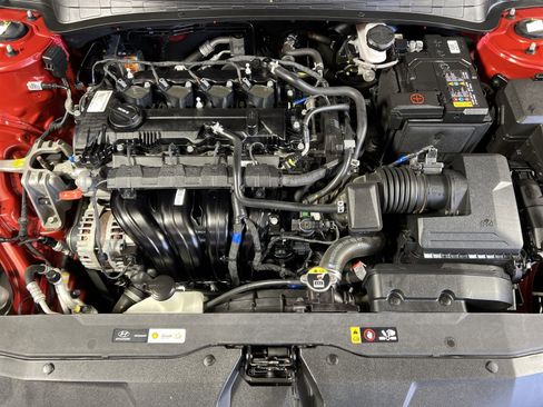 Used 2022 Hyundai Elantra Limited image 26