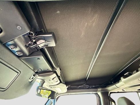 Used 2022 Jeep Wrangler Unlimited Rubicon w/ LED Lighting Group image 26