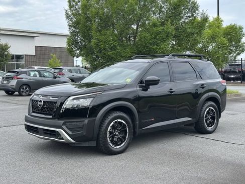Certified 2025 Nissan Pathfinder Rock Creek AWD/4WD image 3