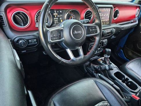Used 2021 Jeep Gladiator Rubicon AWD/4WD image 9