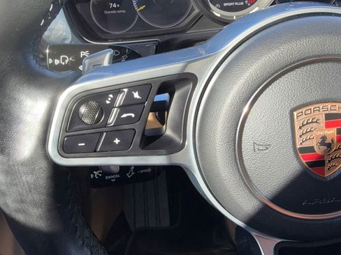 Used 2018 Porsche Panamera 4 image 19
