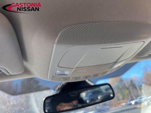 Used 2022 Ford Edge Titanium image 50