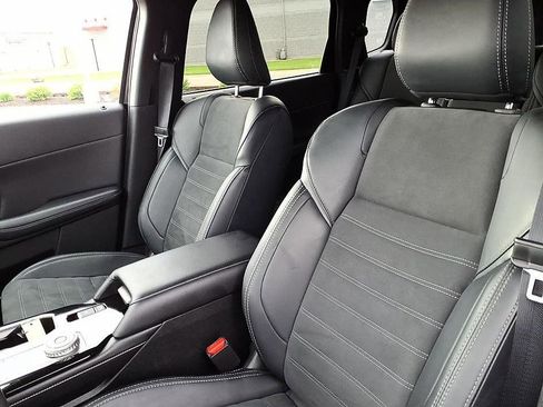 Used 2025 Mitsubishi Outlander SE FWD image 17