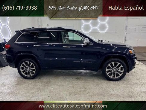 Used 2017 Jeep Grand Cherokee Overland image 2