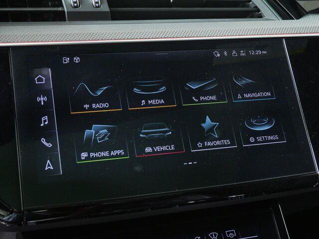Used 2023 Audi e-tron S Prestige w/ Prestige Package AWD/4WD image 17