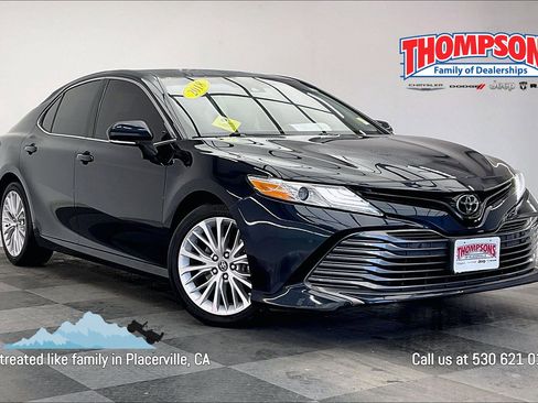 Used 2018 Toyota Camry XLE image 1