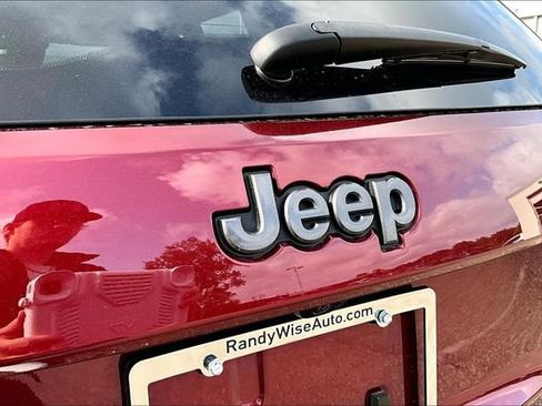 Used 2021 Jeep Grand Cherokee High Altitude AWD/4WD image 8