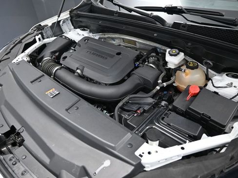 Used 2024 Buick Envision Preferred AWD/4WD image 12