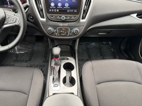 Used 2024 Chevrolet Malibu RS image 16