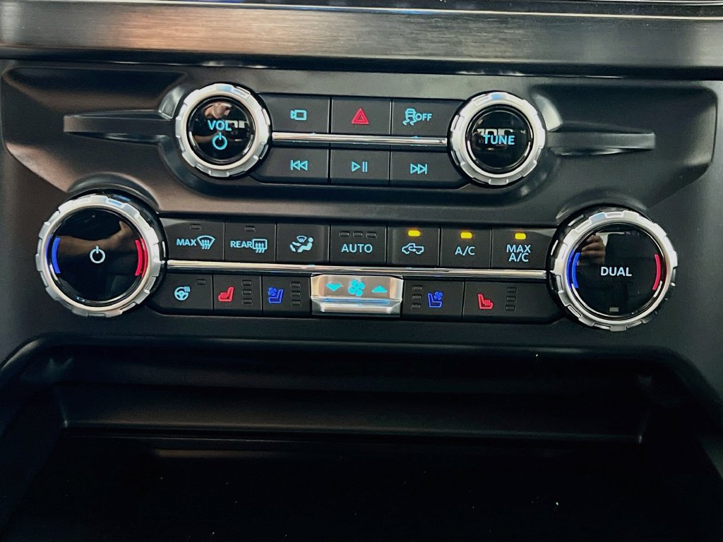 New 2026 Ford F350 Lariat w/ Black Appearance Package AWD/4WD image 9