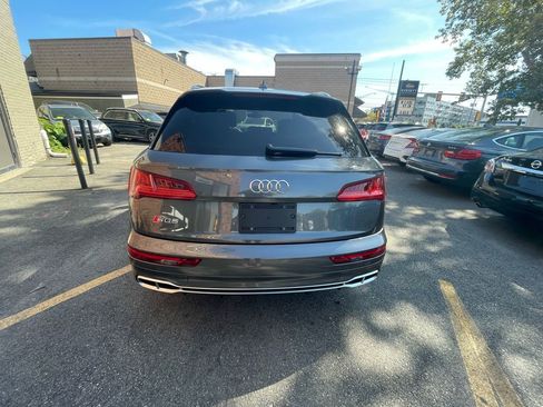 Used 2018 Audi SQ5 Premium Plus w/ S Sport Package image 6