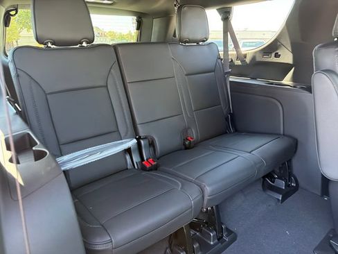 New 2026 GMC Yukon XL Denali w/ Denali Reserve Package AWD/4WD image 23