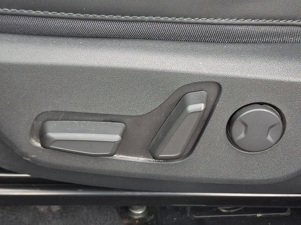Used 2023 Kia Niro Wave w/ Wave Preserve Package FWD image 28