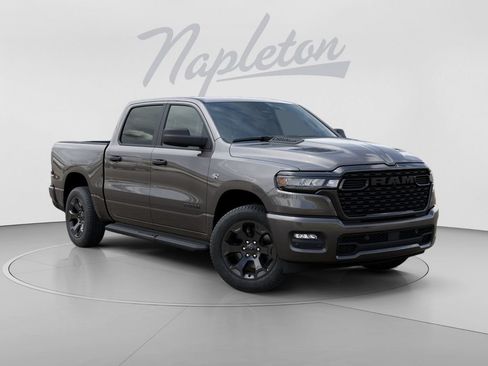 New 2026 RAM 1500 Express AWD/4WD image 6