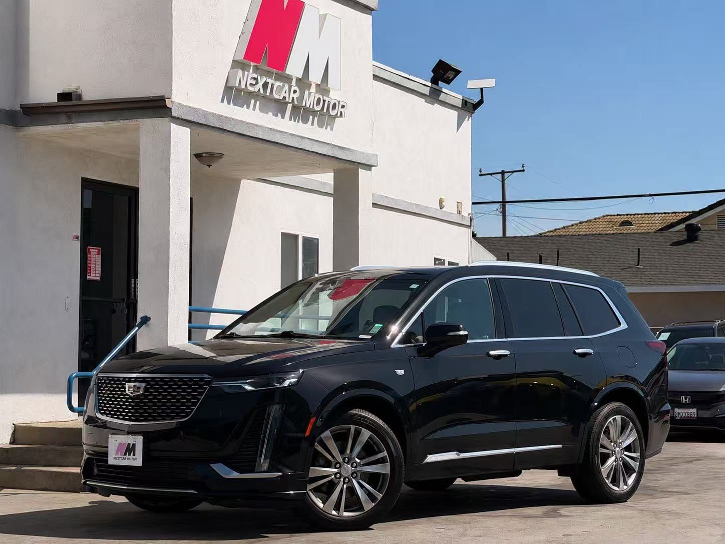 Used 2024 Cadillac XT6 Premium Luxury AWD/4WD image 1