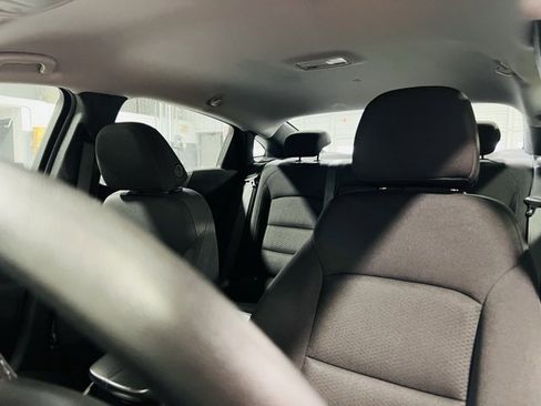 Used 2024 Chevrolet Malibu LT image 3