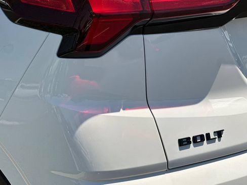 New 2027 Chevrolet Bolt LT w/ Comfort Package FWD image 26