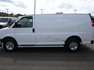 Used 2024 GMC Savana 2500 w/ Driver Convenience Package video 3