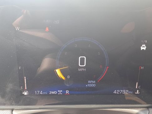 Used 2025 Chevrolet TrailBlazer LT image 13