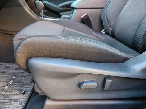 Used 2024 Subaru Ascent Premium w/ Convenience Package image 30