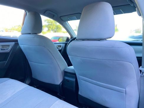 Used 2014 Toyota Corolla LE FWD image 22