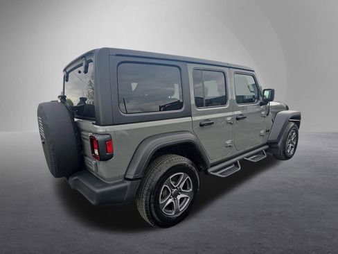 Used 2023 Jeep Wrangler Unlimited Sport AWD/4WD image 3
