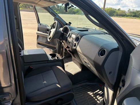 Used 2005 Ford F150 XLT AWD/4WD image 24
