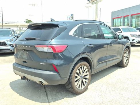 Used 2022 Ford Escape Titanium w/ Class II Trailer Tow Package AWD/4WD image 5