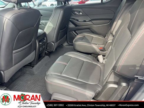 Certified 2023 Chevrolet Traverse RS w/ LPO, Floor Liner Package FWD image 12