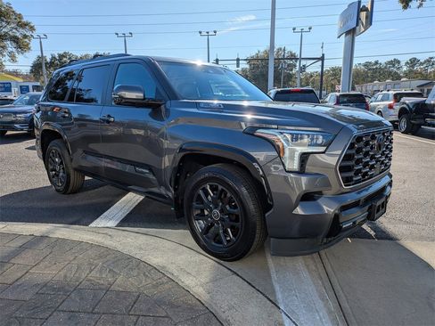 Used 2024 Toyota Sequoia Platinum image 8