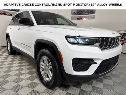 Used 2023 Jeep Grand Cherokee Laredo