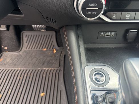 Used 2020 Nissan Sentra SR w/ Electronics Package image 9