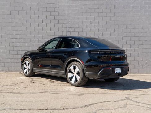 Certified 2024 Porsche Macan 4 Electric image 3