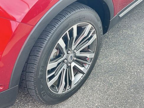 Used 2016 Ford Explorer Platinum image 9