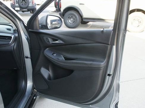 Used 2024 Buick Encore GX Sport Touring image 33