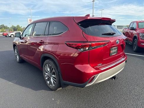Used 2020 Toyota Highlander Platinum AWD/4WD image 9