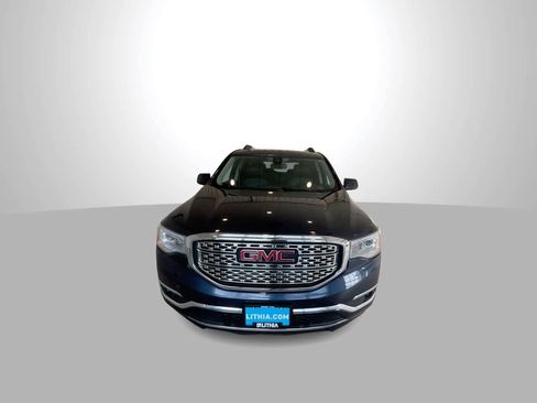 Used 2018 GMC Acadia Denali w/ Technology Package AWD/4WD image 3
