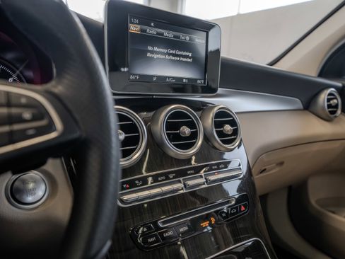 Used 2018 Mercedes-Benz GLC 300 GLC 300 image 29
