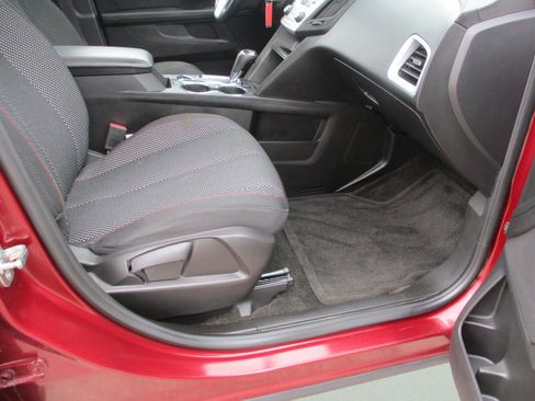 Used 2017 Chevrolet Equinox LT w/ Convenience Package image 17