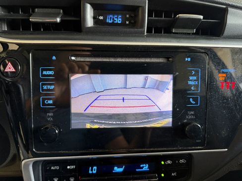 Used 2019 Toyota Corolla SE image 14