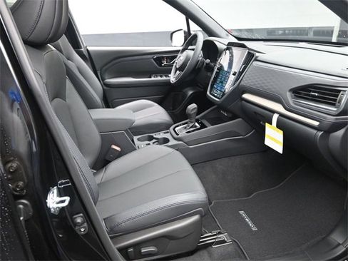 New 2025 Subaru Forester Limited image 31