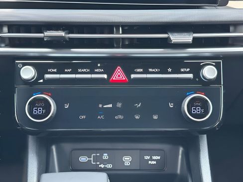 Used 2025 Hyundai Santa Cruz SEL image 23