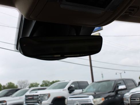 Used 2019 RAM 1500 Laramie AWD/4WD image 41